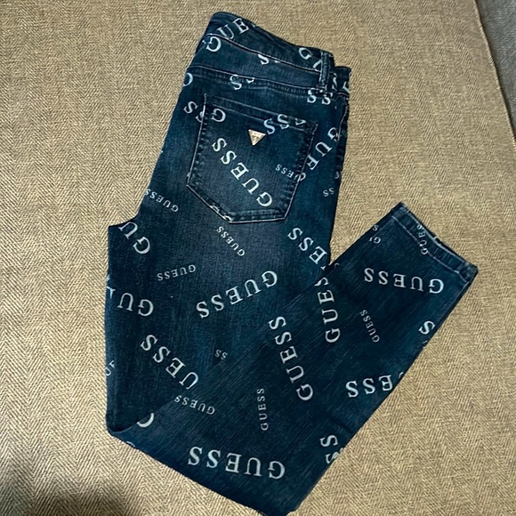 Jeans - Picture 2 of 6